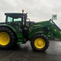 John Deere 6135R