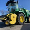 John Deere 8300