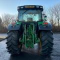 John Deere 6135R