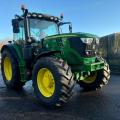 John Deere 6135R