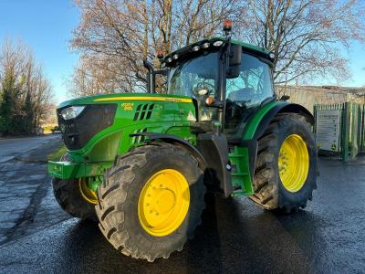 John Deere 6135R