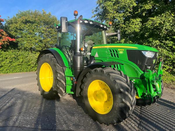 John Deere 6145R