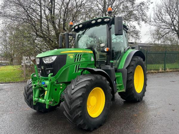 John Deere 6130R