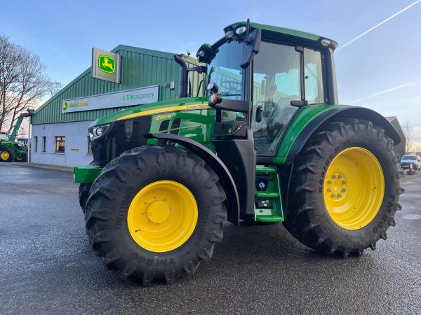 John Deere 6120m