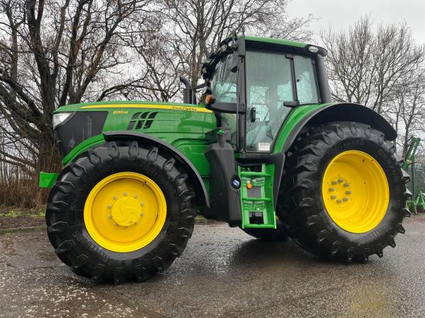 John Deere 6155M